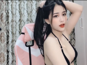 clip sex em phương boom phát trực tuyến khoe hàng